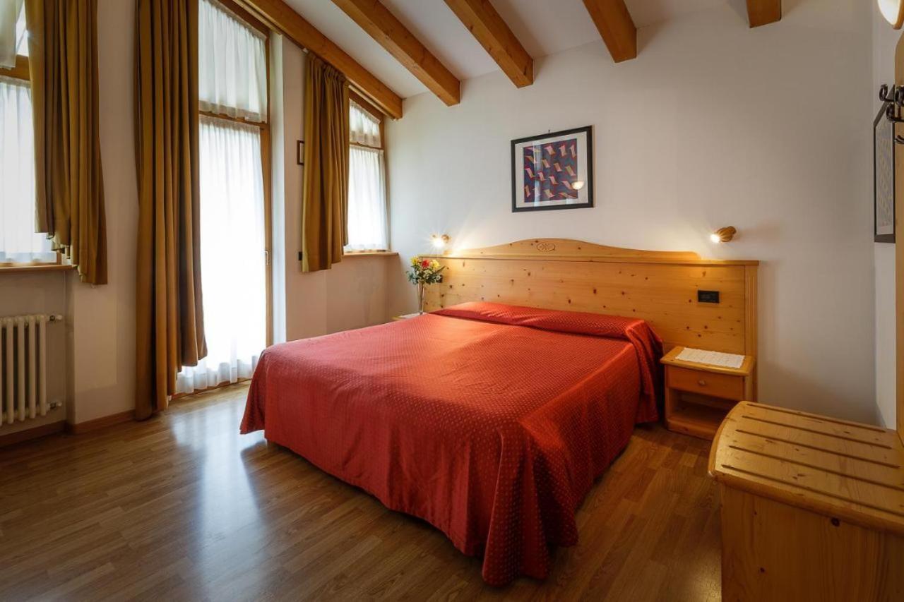 HOTEL La Locanda Pinzolo Exterior foto