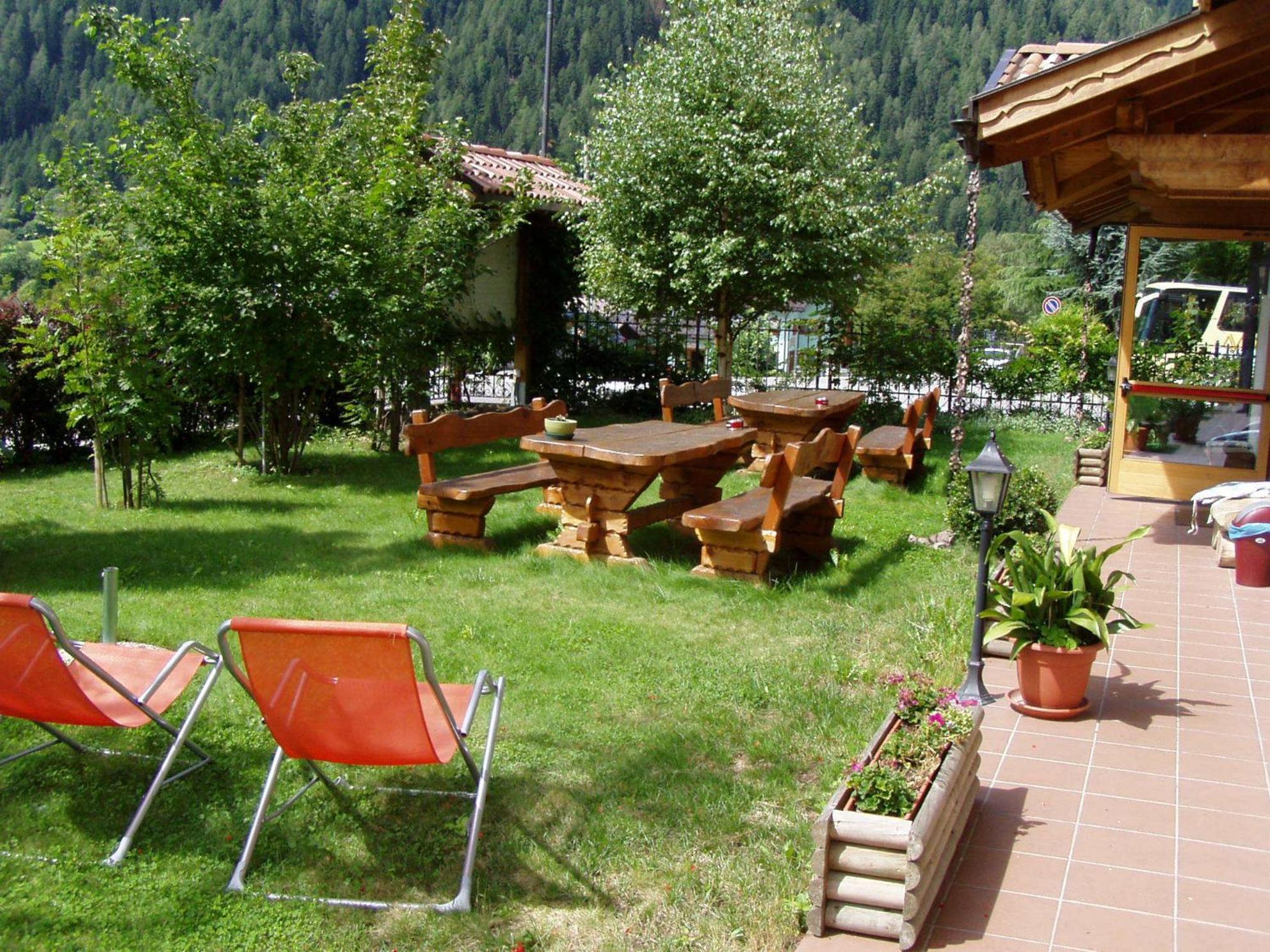 HOTEL La Locanda Pinzolo Exterior foto